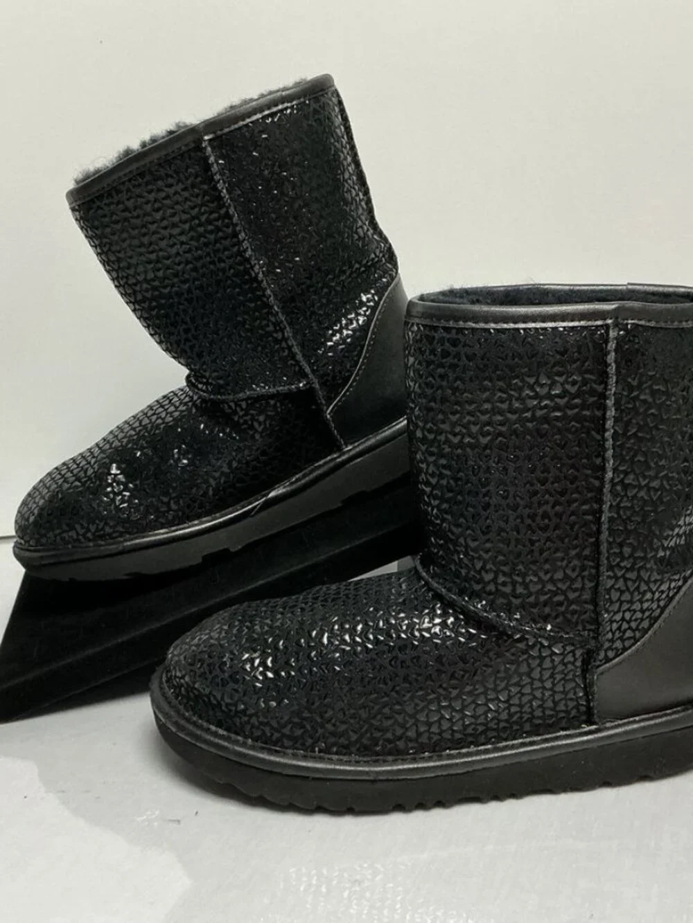 UGG Classic Short Boots Textured Black Shearling Lined Youth 3